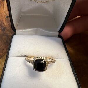Elegant Black and Gold Ring